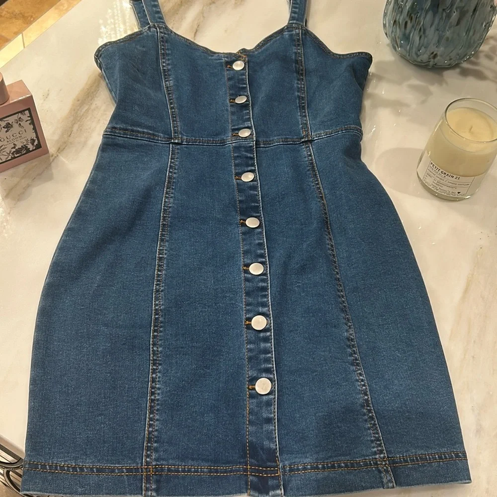 Jean dress - Picture 1 of 5
